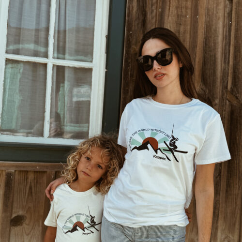 Enfant avec tee-shirt blanc Kepper